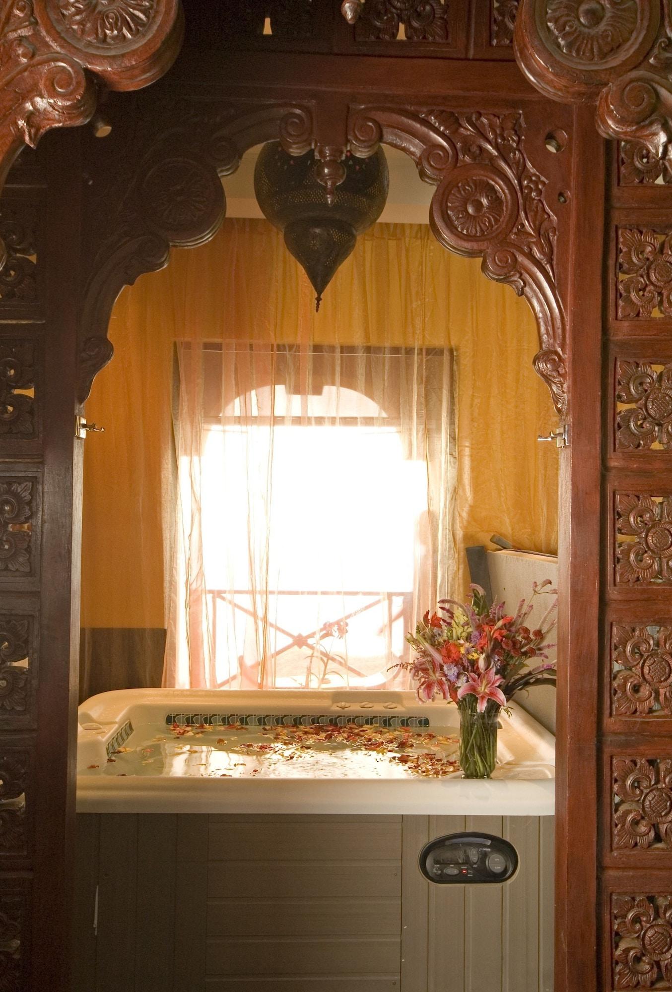 Zephyr Palace Luxury Hotel Jaco Exterior photo